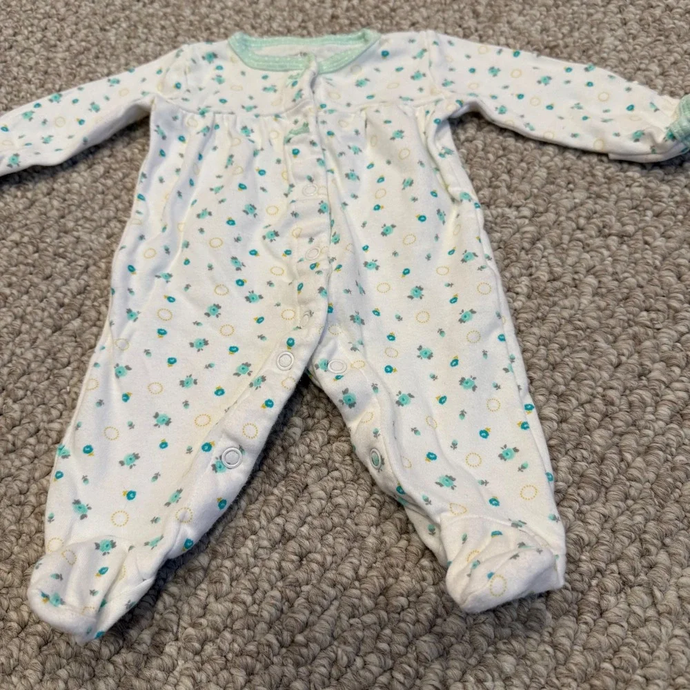 Carters Size Newborn Baby Girl Footed Sleep & Play Pajamas Floral‎ Print Green